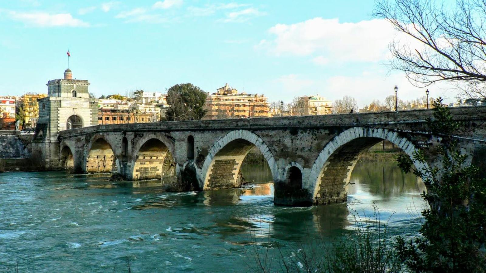 Carpe Diem Ponte Milvio Olimpico Farnesina Rome Luaran gambar